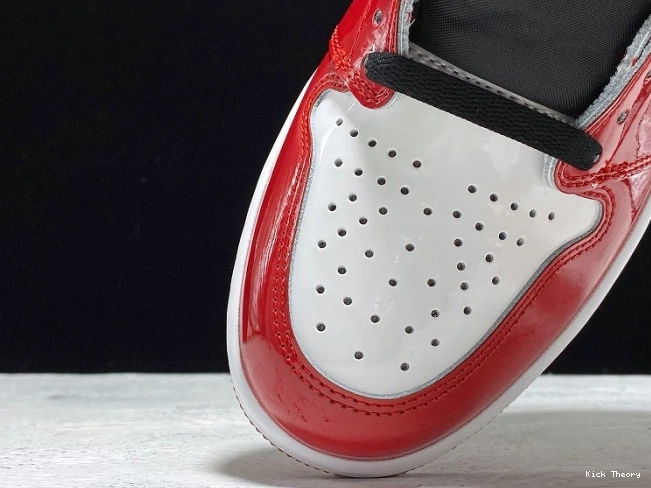 Kicked Out Shoe Store Air Retro Fearless OG Jordan CK5666-100 High 1 0817